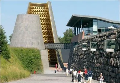 Dans quelle rgion franaise se trouve Vulcania ?