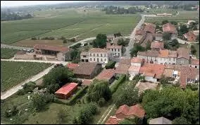 Nous survolons la commune de Cissac-mdoc (Aquitaine). Elle se stiue dans le dpartement n ...