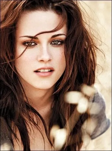 Combien de fois Kristen Stewart a-t-elle endoss le rle de Bella Swan au cinma ?