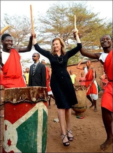 L'ancienne Premire dame, Valrie Trierweiler, a effectu une visite humanitaire dans un pays dont la capitale est Bujumbura. Il s'agit du :