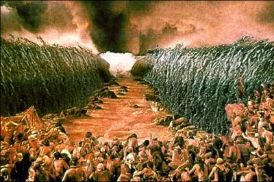 Quel ralisateur a dirig deux versions, muette et parlante des  Dix commandements  ?