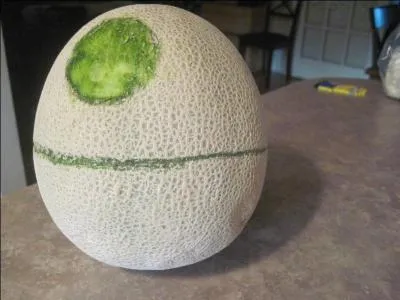 Encore plus simple, mais astucieux, pour transformer sa table en restaurant de chez Star Wars... Quelle est cette astuce ?