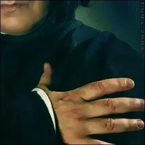 Cette main... Je la connais ! Et vous ?