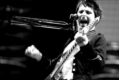 Quel trio est compos� de Matthew Bellamy, Christopher Wolstenholme et Dominic Howard ?