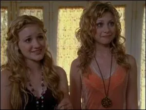 O travaillent Courtney et Taylor ?