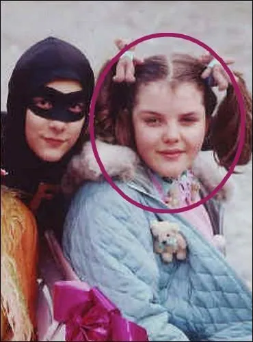 Quelle chroniqueuse occasionnelle de Touche pas  mon poste tenait le rle de Boulotte dans la srie Fantmette diffuse en 1992, alors qu'elle n'avait que 12 ans ?