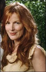 Saison 3 - Qui assassine Monique Polier (la petite amie d'Orson Hodge) ?