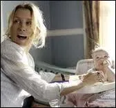 Combien a-t-elle d'enfants pendant la saison 8 ?