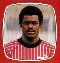 Comment s'appelle-t-il ?