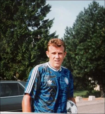 Comment s'appelle-t-il ?