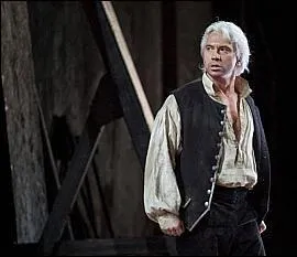 Sur quel autre opra, reprsent l'anne suivante, Verdi travaillait-il en mme temps  l'poque ?