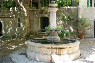 Quel personnage, (1  7), est associ  cette image ?