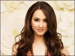 Avec qui Spencer sort-elle ?