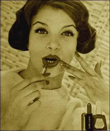 Quel parfumeur a invent le premier rouge  lvres moderne prsent dans un tui avec poussette et rechargeable ?