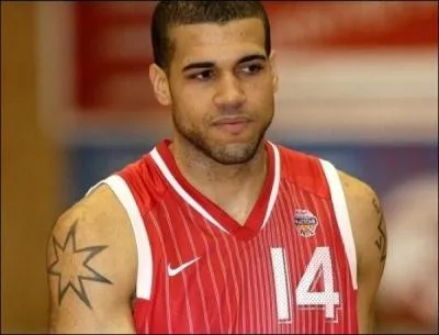 Qui est ce basketteur ?