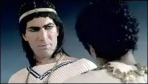 Quel est le nom du personnage ponctuel que joue Zinedine Zidane dans  Astrix et Oblix aux Jeux Olympiques  ?