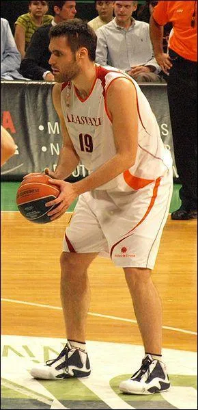 Qui est ce joueur espagnol ?