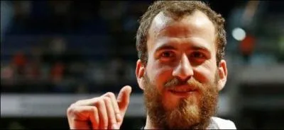 Qui est ce joueur espagnol ?