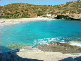 Comment s'appelle la plus grande le des Bahamas ?