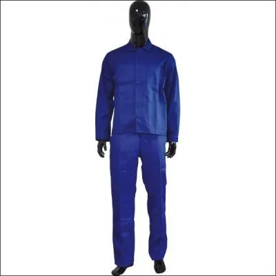 Quelle marque connue a commenc en 1913 en crant des bleus de travail , et qui maintenant fabrique des vtements, principalement des tricots ?