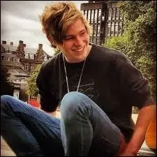 O Luke aimerait-il se faire percer ?