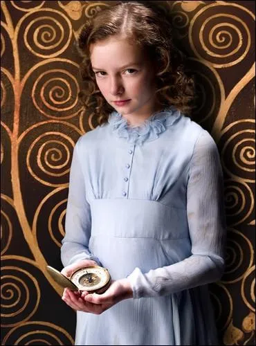 Dans  � la crois�e des mondes , qui joue le p�re de la petite Lyra ?