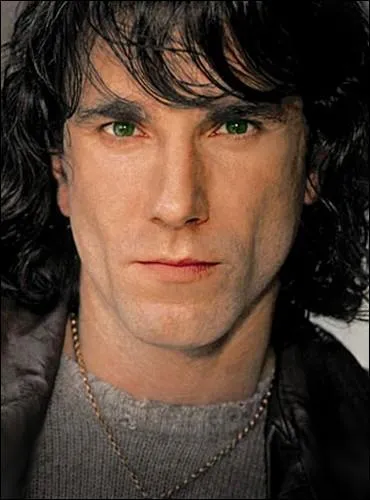 Qui est cet acteur gnial qui tient l'affiche dans  Au nom du pre  ?