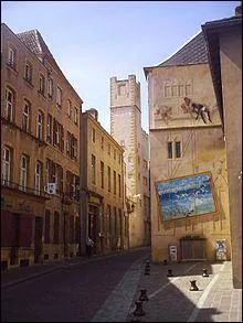 Comment s'appelle le centre commercial situ en centre-ville ?