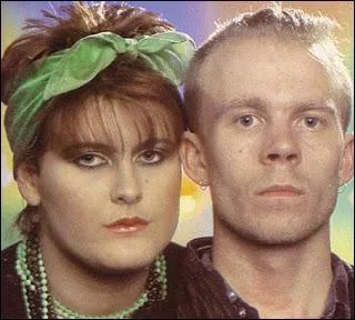 Quel est ce couple New Wave ? L, pas de problme ( Don't Go ) !