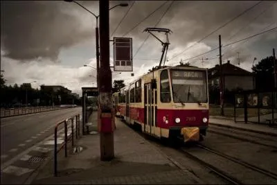 En Slovaquie, il y a _ heure(s) de plus qu'en France.