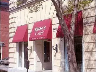 Et pour finir Brooke rachète le Karen's café, qu'en fait-elle ?