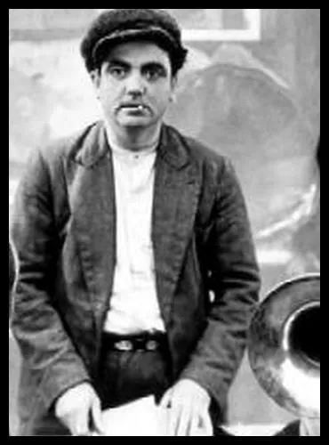 Dans   nous la libert , Ren Clair dnonce le travail  la chane en usine. Chaplin s'en inspirera pour son film :