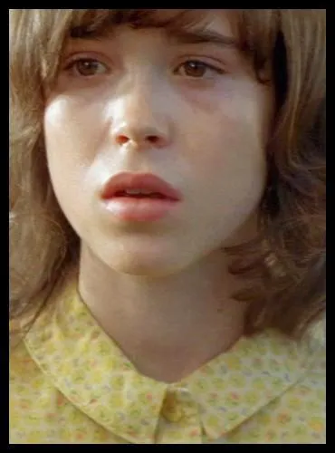  An American Crime  est inspir d'une histoire vraie s'tant droule dans les annes 60. Qu'arrive-t-il  la jeune Ellen Paige dans ce film ?