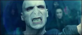 Qui veut livrer Harry  Voldemort ?