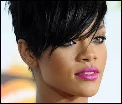 Quel est cette chanteuse ?