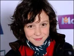 Quel est ce chanteur ?