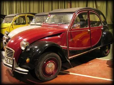 Dans quel pays, la  2CV 6,  fut elle produite jusque en 1990 ?