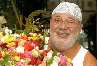 Nous sommes le 17 janvier 2008. Le chanteur Carlos vient de s'teindre. Quel tait son vrai nom ?