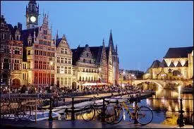 Gentil : comment s'appellent les habitants de Gand, en Belgique ? Ne le demandez pas  Calamityjane ou  Hestia, elles m'ont promis de ne pas le dire !