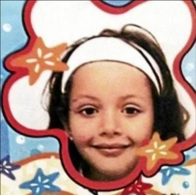 Non mais all quoi ! Tu sais mme pas qui c'est (elle a fait les anges de la tl-ralit 5)