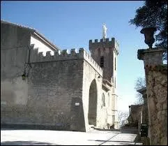 Je me trouve dans les rues de la commune Tarnaise de Viviers-les-Montagnes. Je me trouve donc en rgion ...