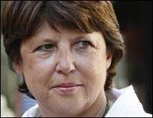 Qui n'a jamais soutenu officiellement Martine Aubry lors du vote pour le premier secrtaire du Parti socialiste ?