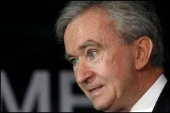 Les Echos se sont autocensurs sur une affaire concernant Bernard Arnault. Lors d'une assemble gnrale des actionnaires de Carrefour, celui-ci avait t :