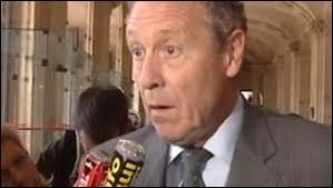 Guy Drut a été condamné pour un financement illégal du RPR. Il n'a pas fait appel : il a demandé l'amnistie du président Chirac. À quel titre lui a-t-elle été accordée ?