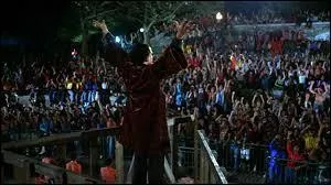 C'est la scne d'ouverture du film. Quel est son titre ?