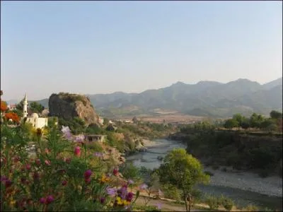 De quel pays, Zog 1er fut-il le premier roi ?