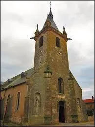 Je me rends  Morhange, en Lorraine, o nous dcouvrons sur l'image l'glise Saint-Pierre et Saint-Paul. La commune se situe dans le dpartement ...