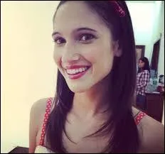 Mon nom de famille est Comello.