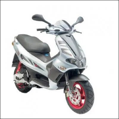 Quelle est la marque de ce Scooter ?