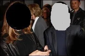 Il est trs marrant et d'origine marocaine, elle est belle et journaliste. Voici le couple...